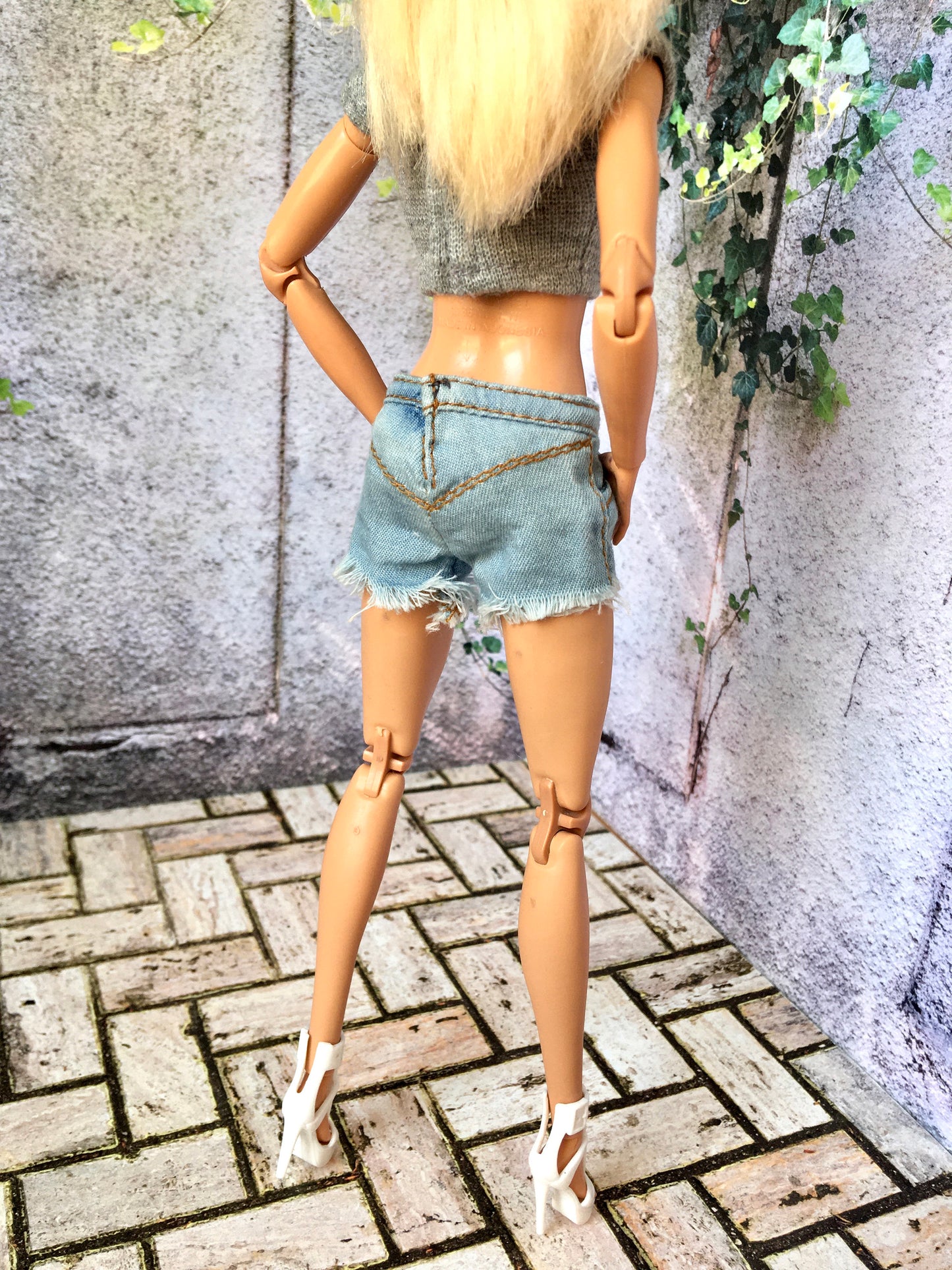 BQ-LUNE – Washed Denim Shorts for 11.5" 1/6 Scale Fashion Dolls - www.bouutique.com