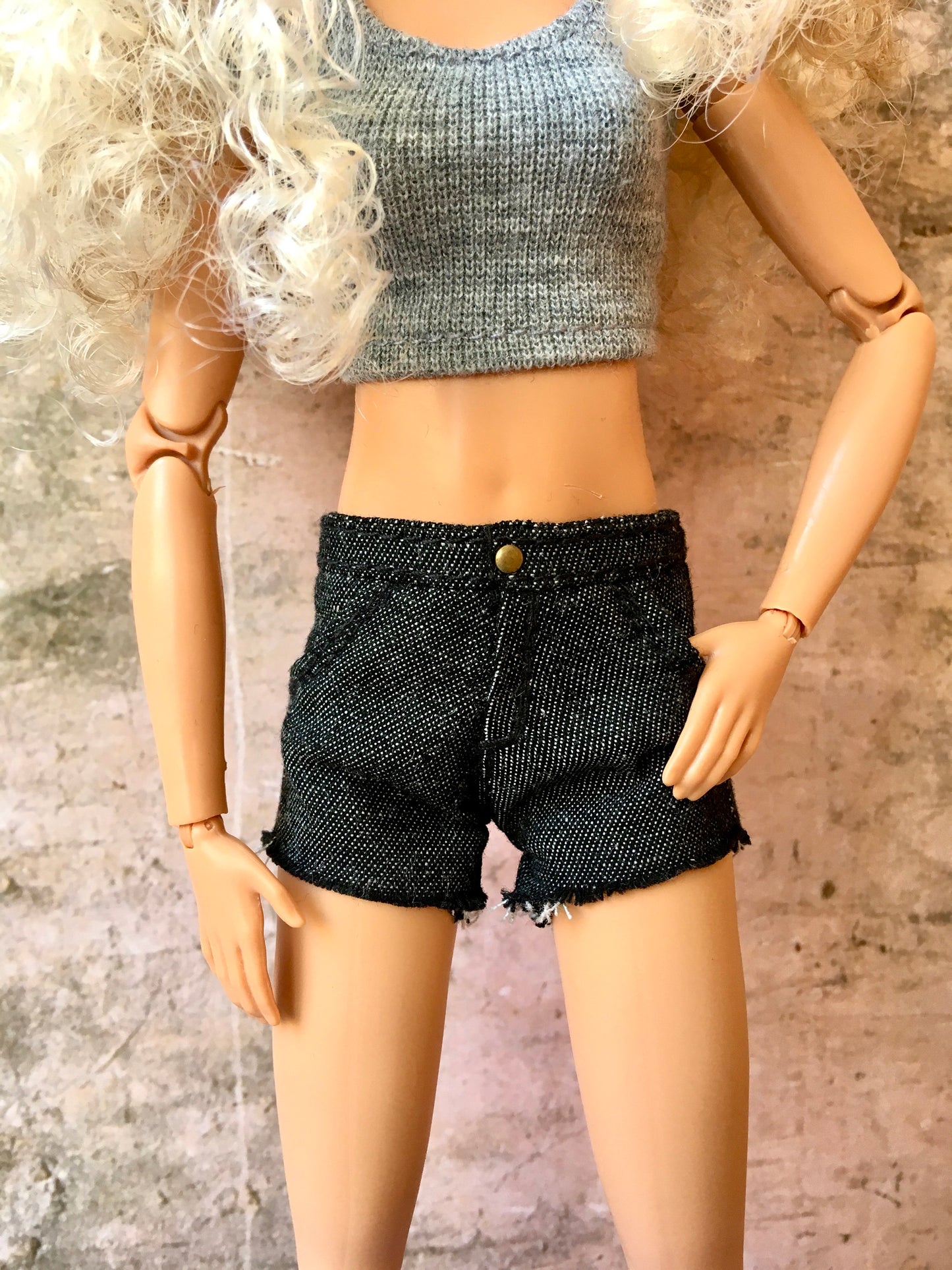 BQ-ASH – Raw Hem Denim Shorts with Back Stitching for 11.5" 1/6 Scale Fashion Dolls - www.bouutique.com