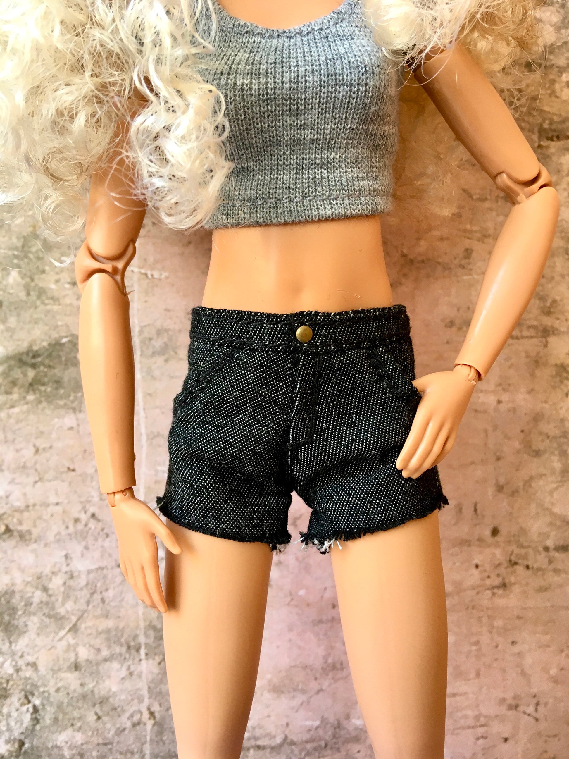 BQ-ASH – Raw Hem Denim Shorts with Back Stitching for 11.5" 1/6 Scale Fashion Dolls - www.bouutique.com