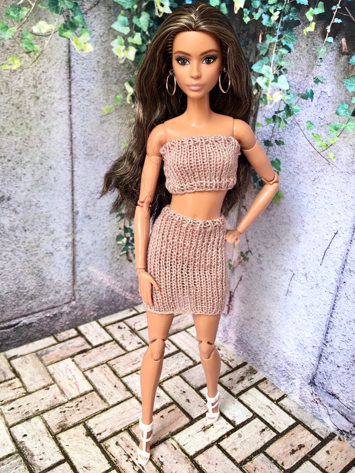 BQ-ARIN – Knitted Top & Skirt Set for 11.5" 1/6 Scale Fashion Dolls - www.bouutique.com