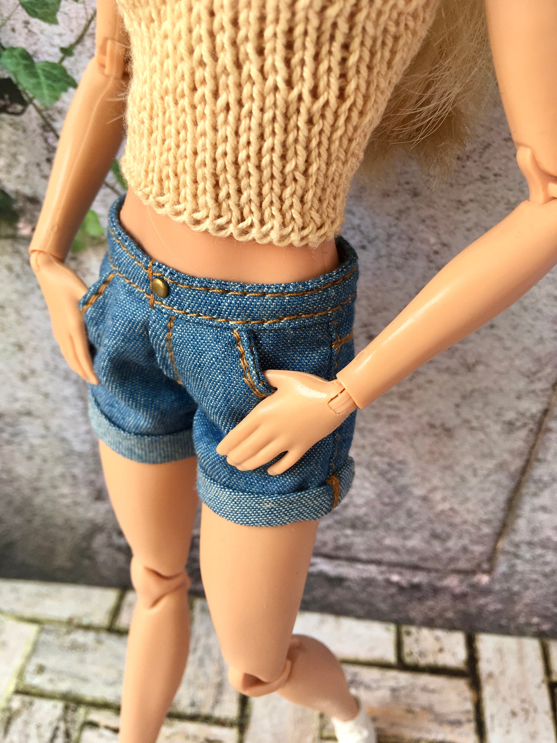 BQ-AYLA - Roll-up Denim Shorts for 11.5" 1/6 Scale Fashion Dolls - www.bouutique.com