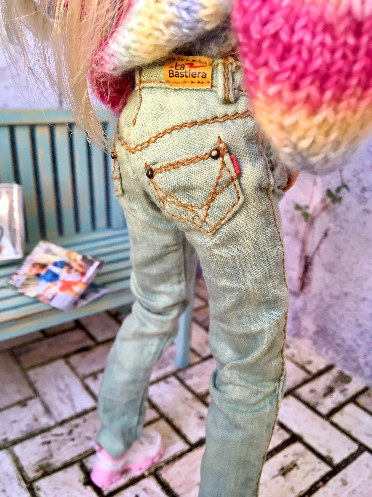 BQ-DEREA – Washed Realistic Slim Jeans for 11.5" 1/6 Scale Fashion Dolls