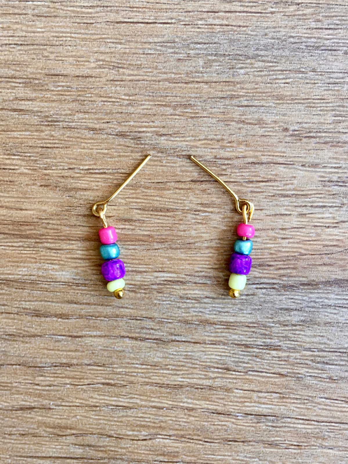 BQ-E30 – Colorful Bead Earrings for 12" Fashion Dolls