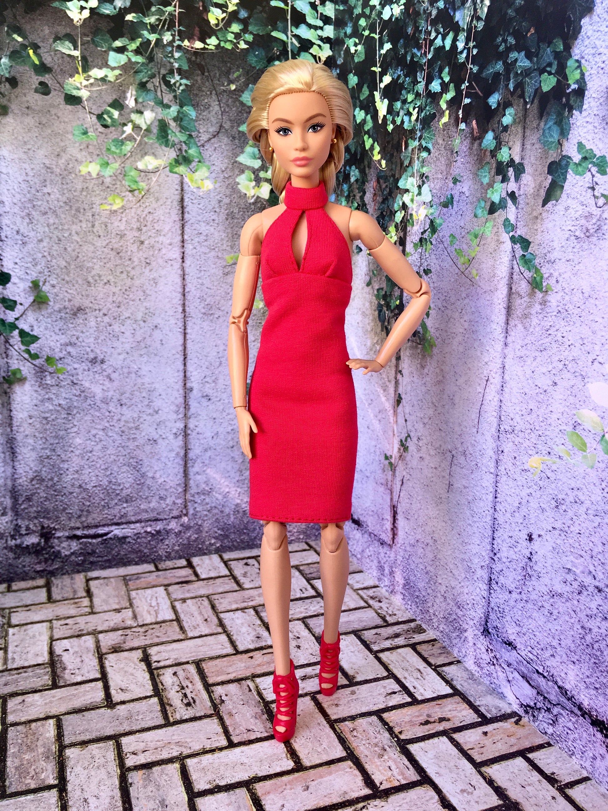 BQ-SCARLET – Bodycon Halter Dress for 11.5" 1/6 Scale Fashion Dolls - www.bouutique.com