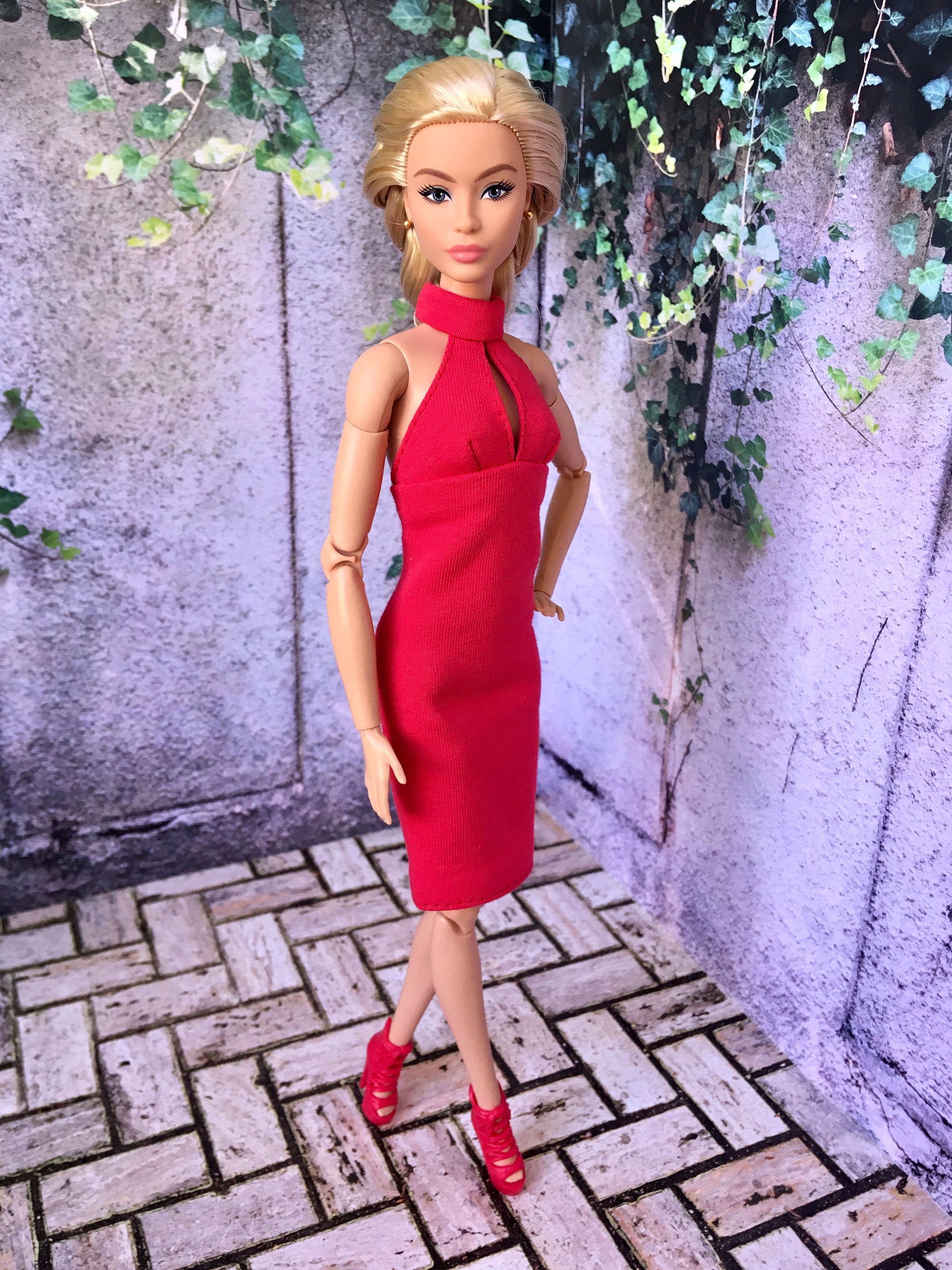 BQ-SCARLET – Bodycon Halter Dress for 11.5" 1/6 Scale Fashion Dolls - www.bouutique.com