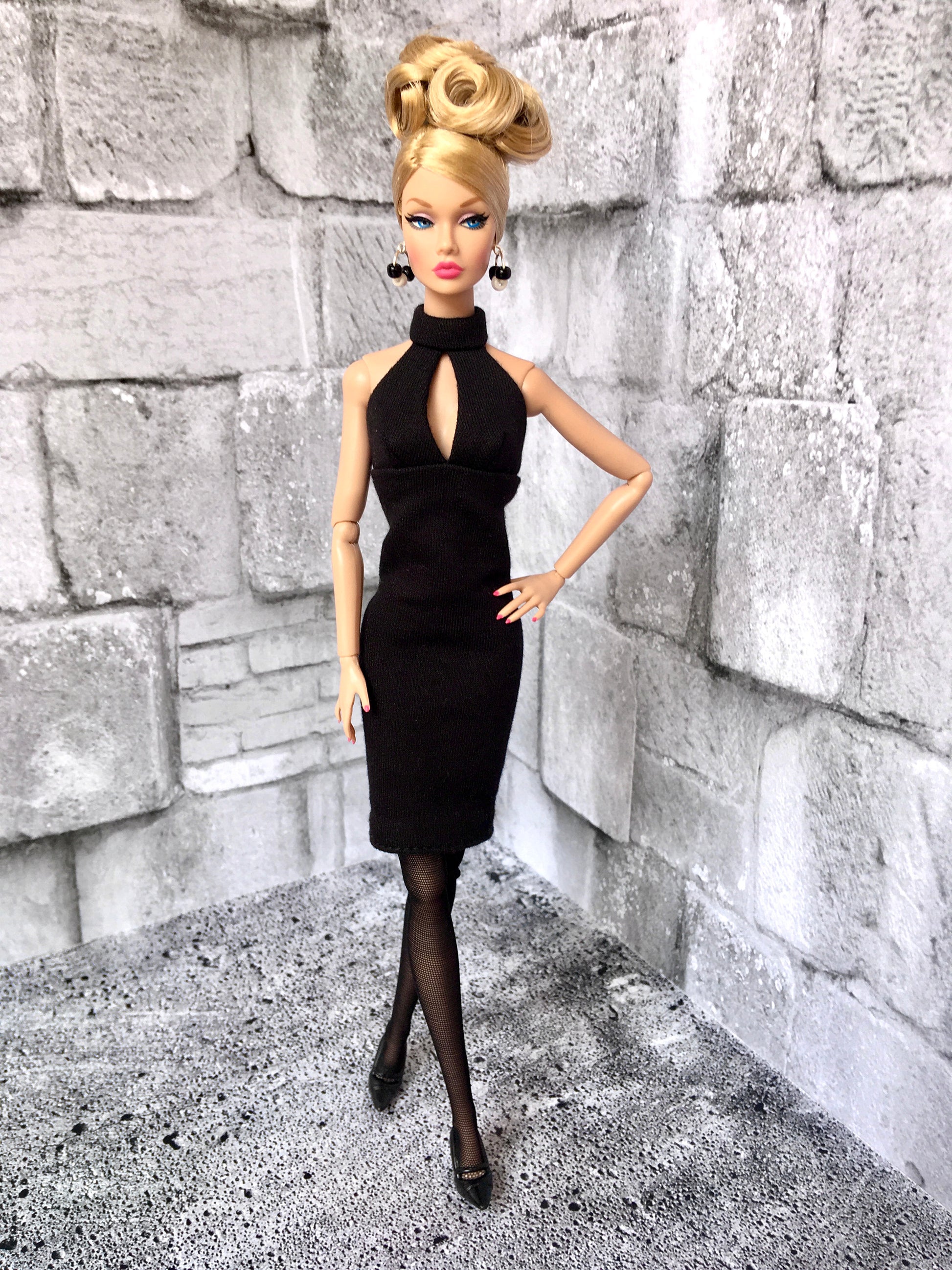 BQ-SCARLET – Bodycon Halter Dress for 12" 1/6 Scale Fashion Dolls