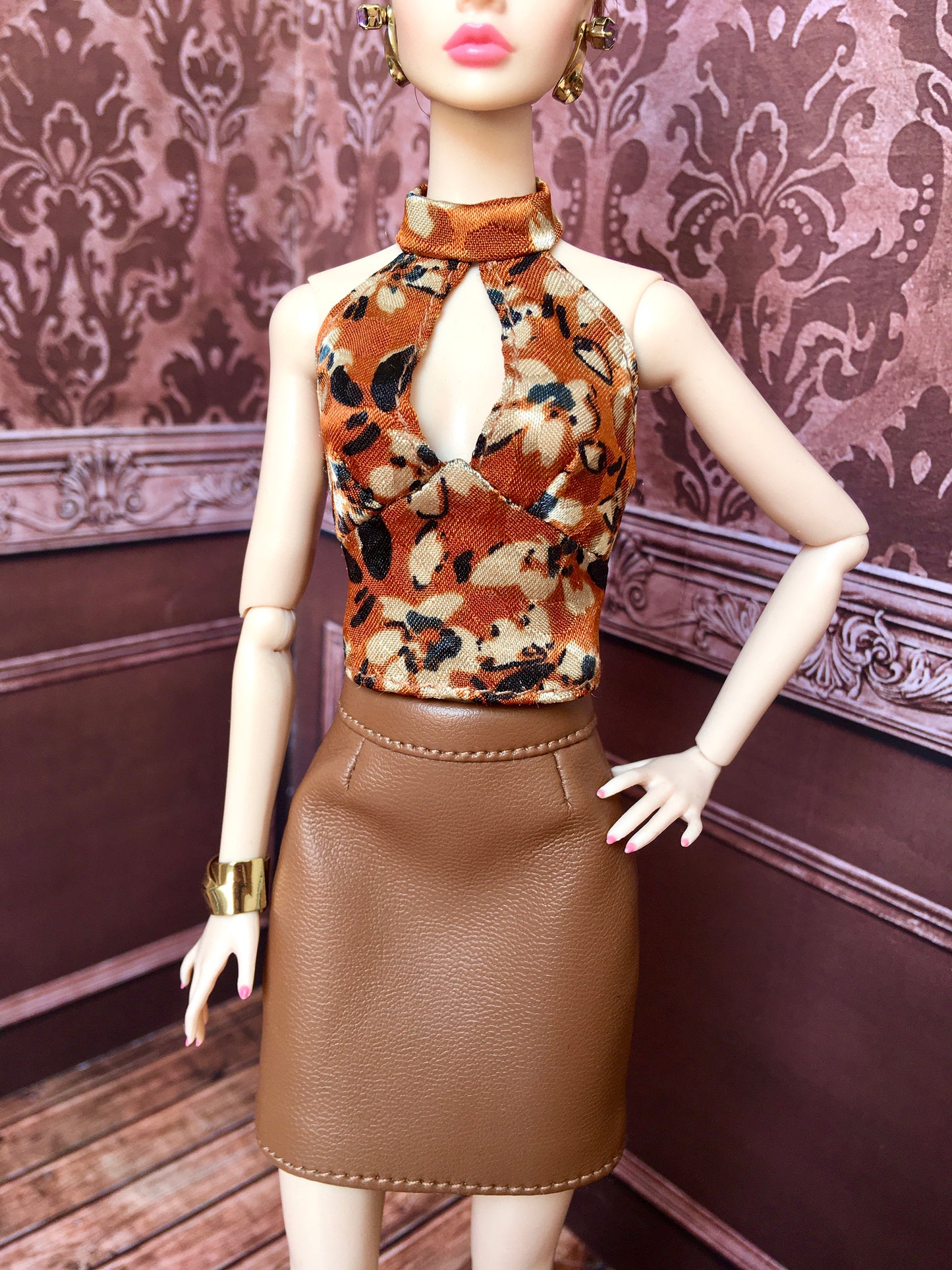 BQ‑SENA – Floral Satin Halter Top for 12" 1/6 Scale Fashion Dolls - www.bouutique.com