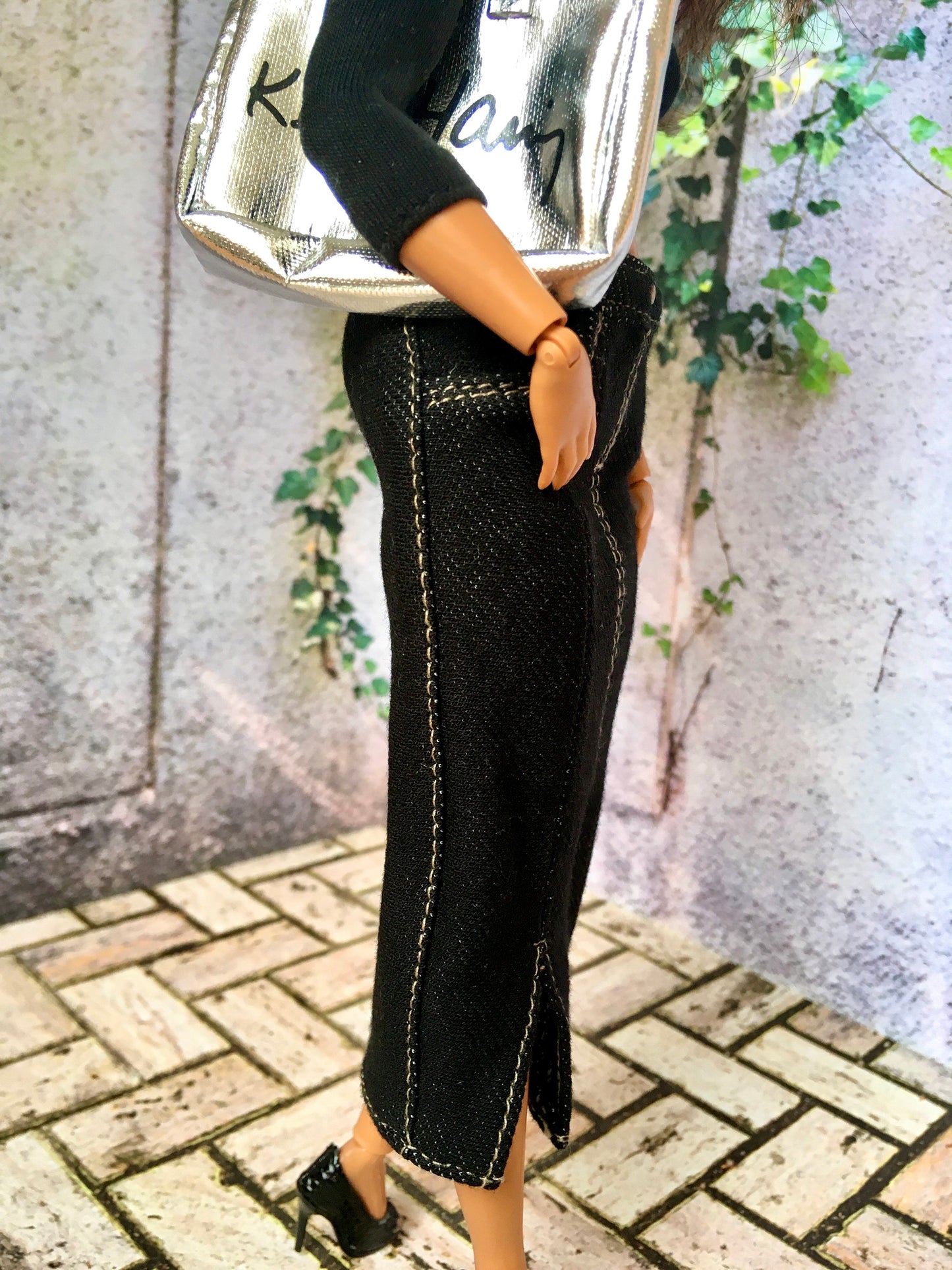 BQ-VANTI – Denim Stretch Midi Skirt for 11" Curvy Fashion Dolls - www.bouutique.com