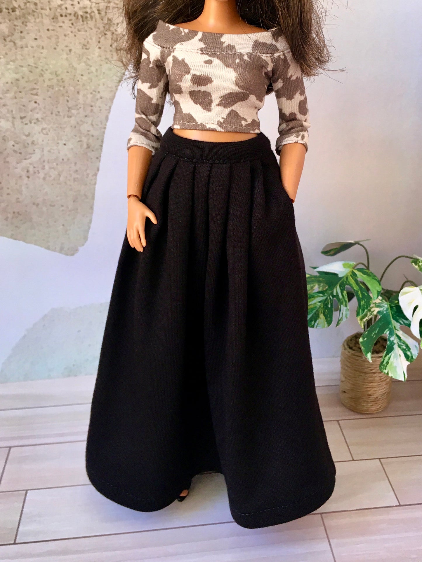 BQ-VELORA – Pleated Maxi Skirt with Side Pockets for 11" Curvy Fashion Dolls - www.bouutique.com