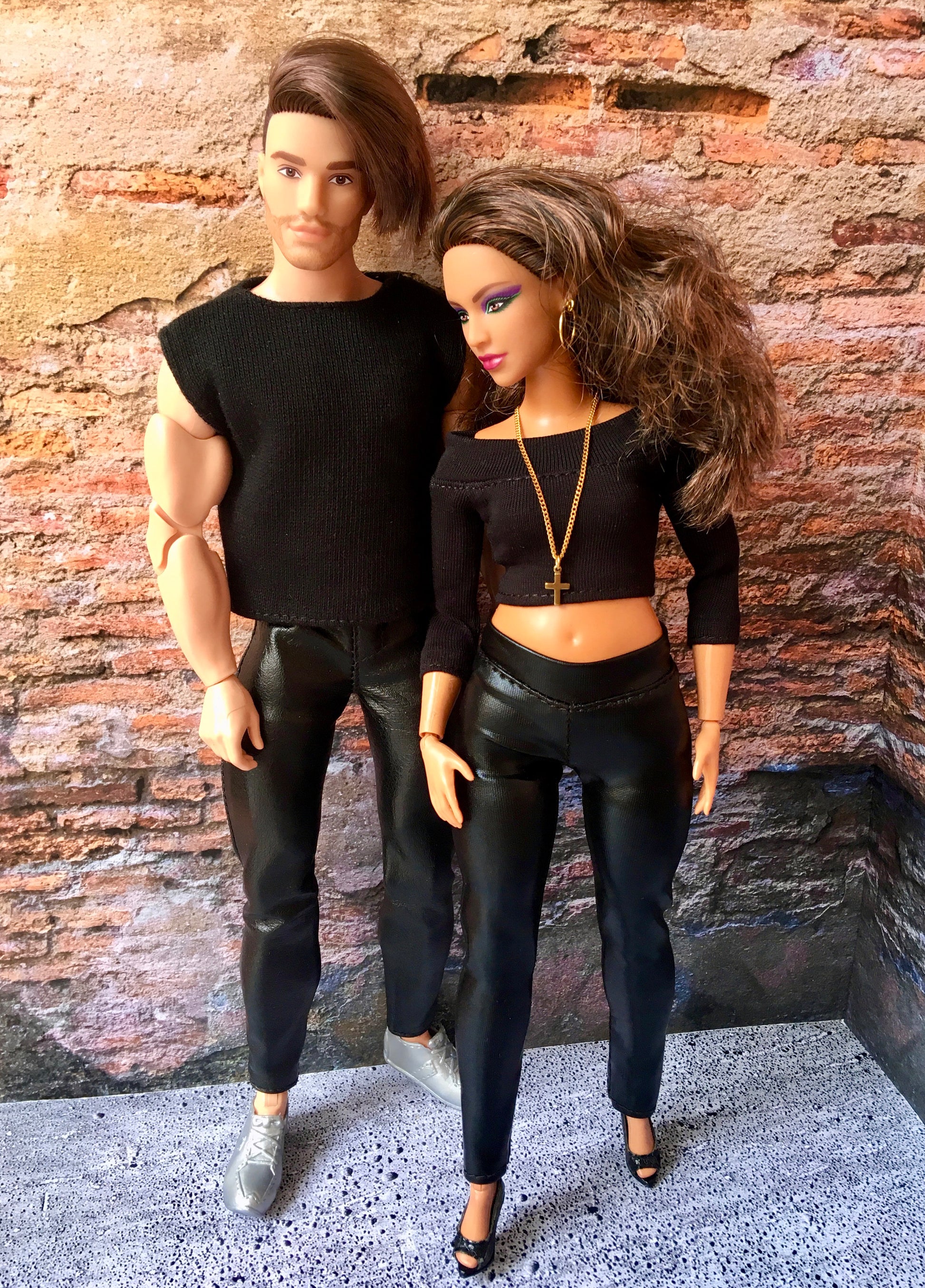 BQ-EBONY – Off-Shoulder Top for 11" 1/6 Scale Curvy Fashion Dolls - www.bouutique.com