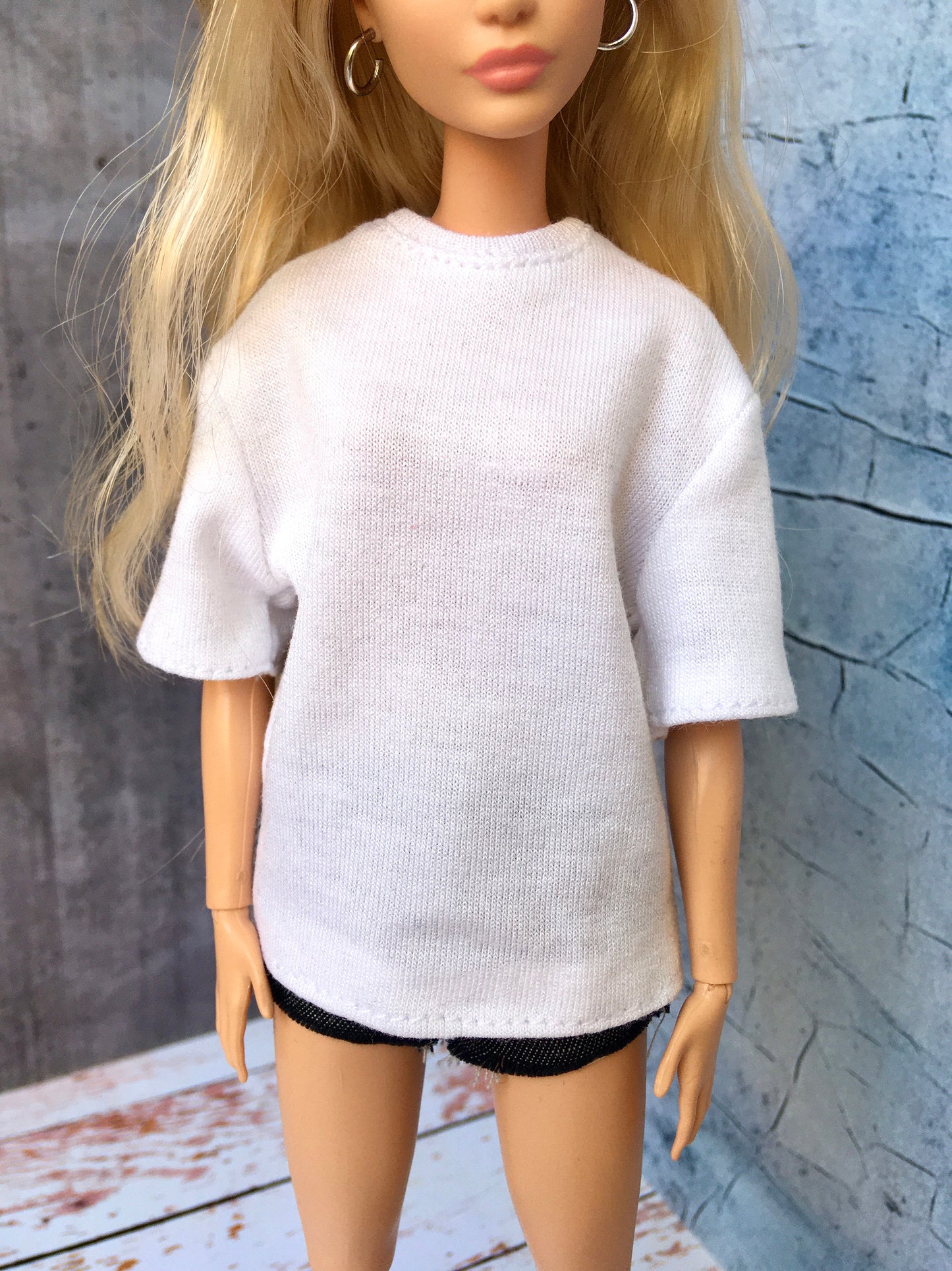 BQ-FLOWY LITE – Oversized Crew-Neck T-shirt for Dolls (11.5") - www.bouutique.com