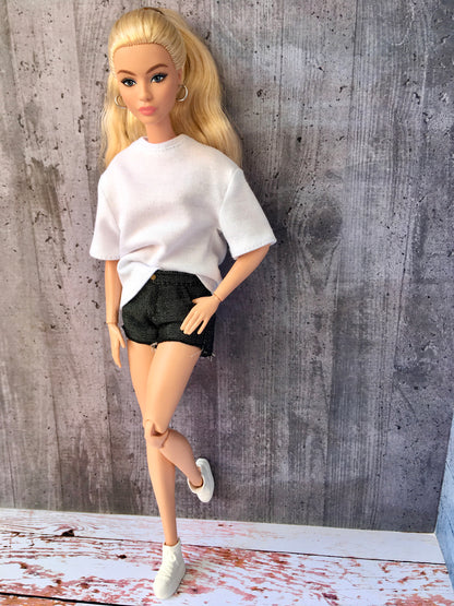 BQ-FLOWY LITE – Oversized Crew-Neck T-shirt for Dolls (11.5") - www.bouutique.com