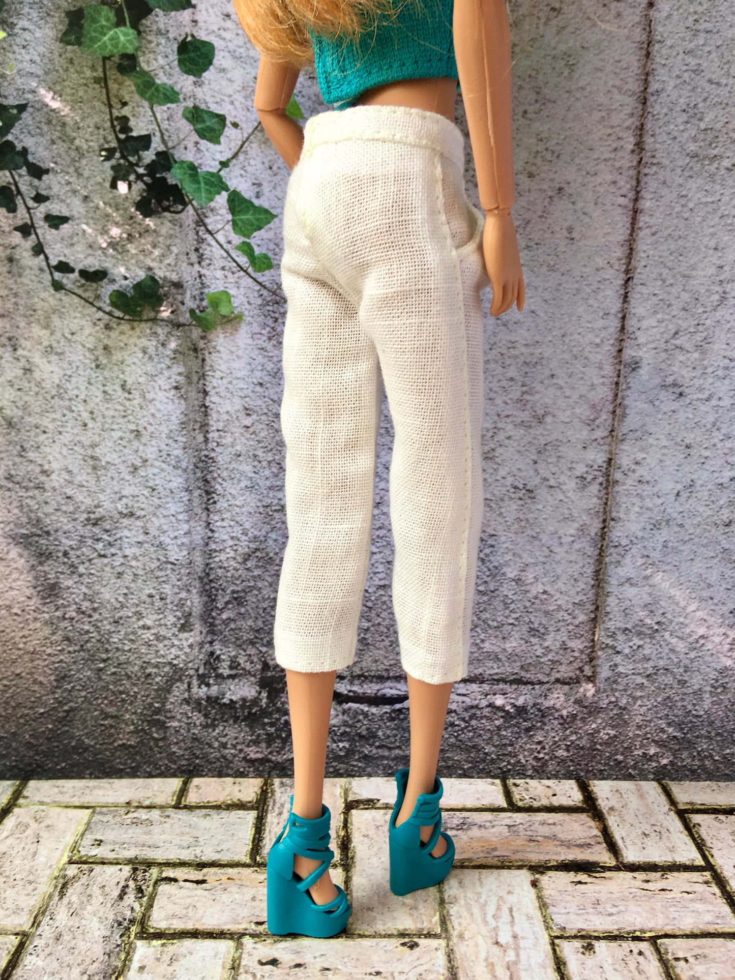 Linen Capri Pants for 11.5" 1/6 Scale Fashion Dolls - www.bouutique.com
