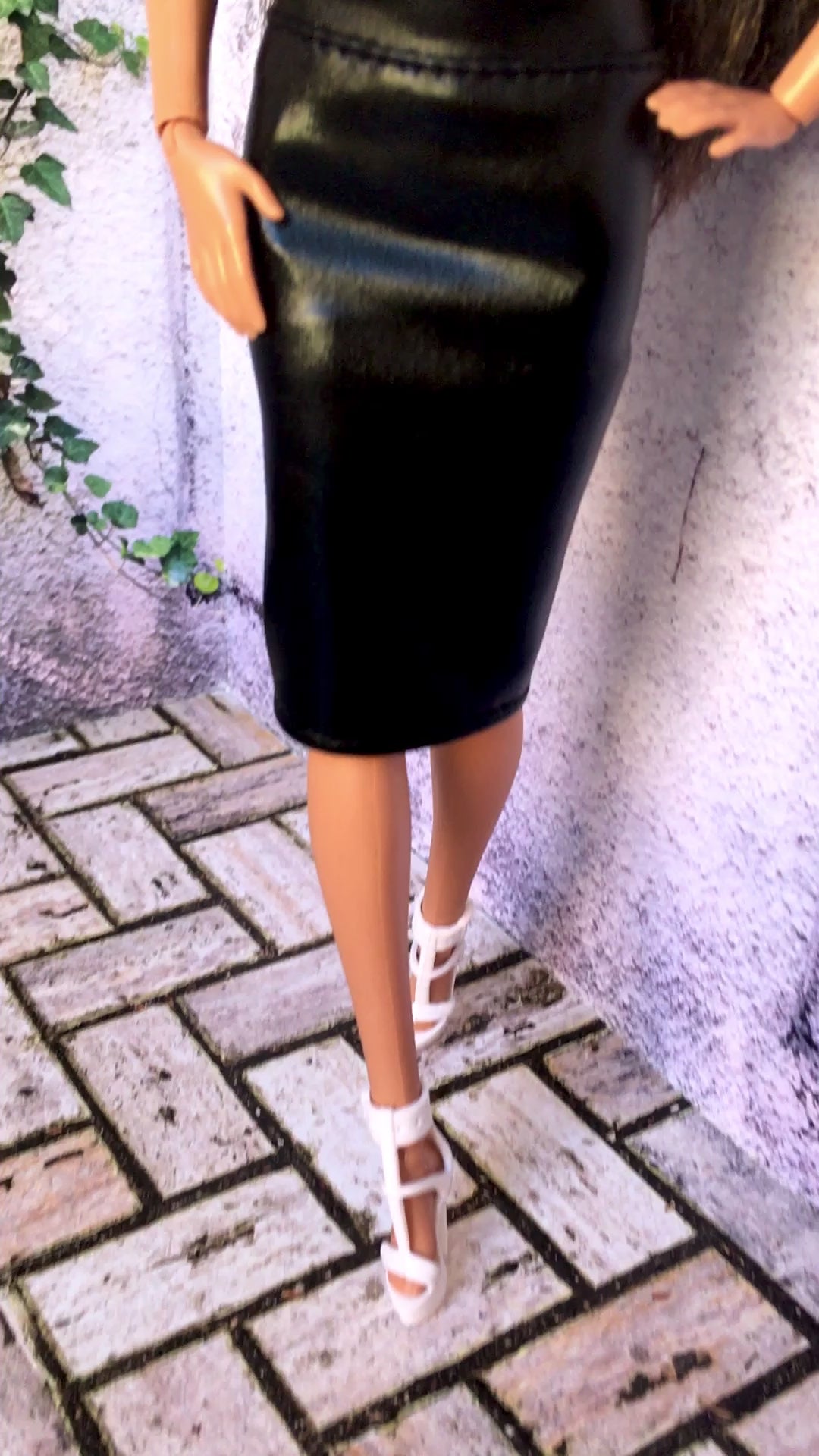 BQ-VALEN – Faux Leather Tube Midi Skirt for 11.5" 1/6 Scale Fashion Dolls