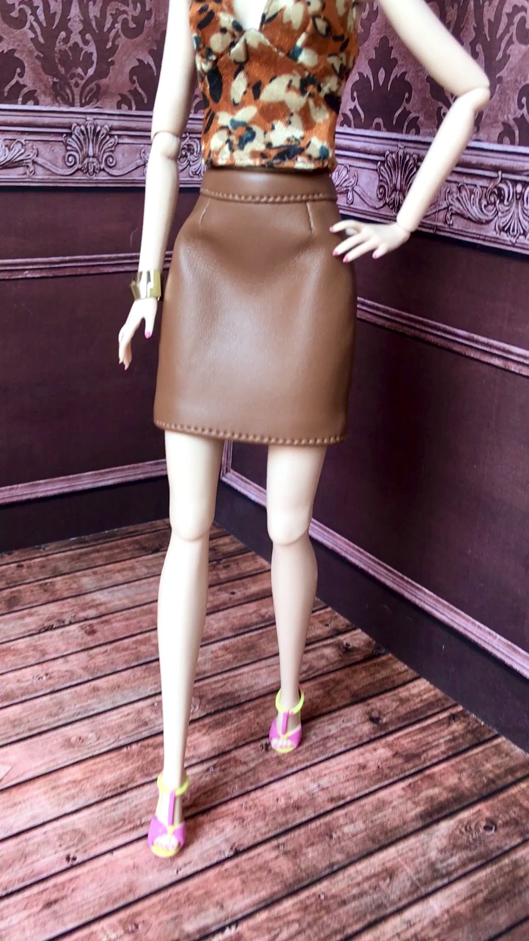 BQ-ELERA – Faux Leather Mini Pencil Skirt for 12" 1/6 Scale Fashion Dolls - www.bouutique.com