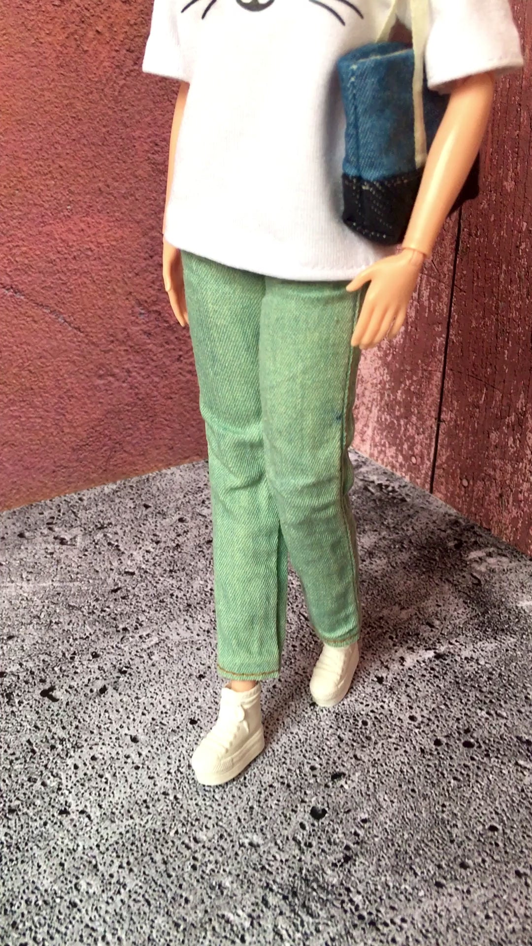 BQ-KITSA – Cat Print Oversized T-Shirt for 11.5" 1/6 Scale Dolls