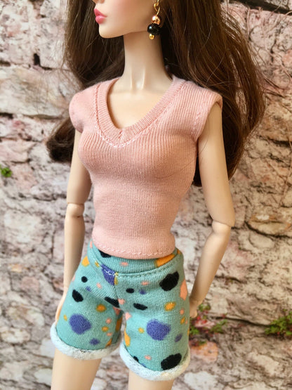 Sleek V-Neck T-shirt for Poppy Parker Doll, many colors