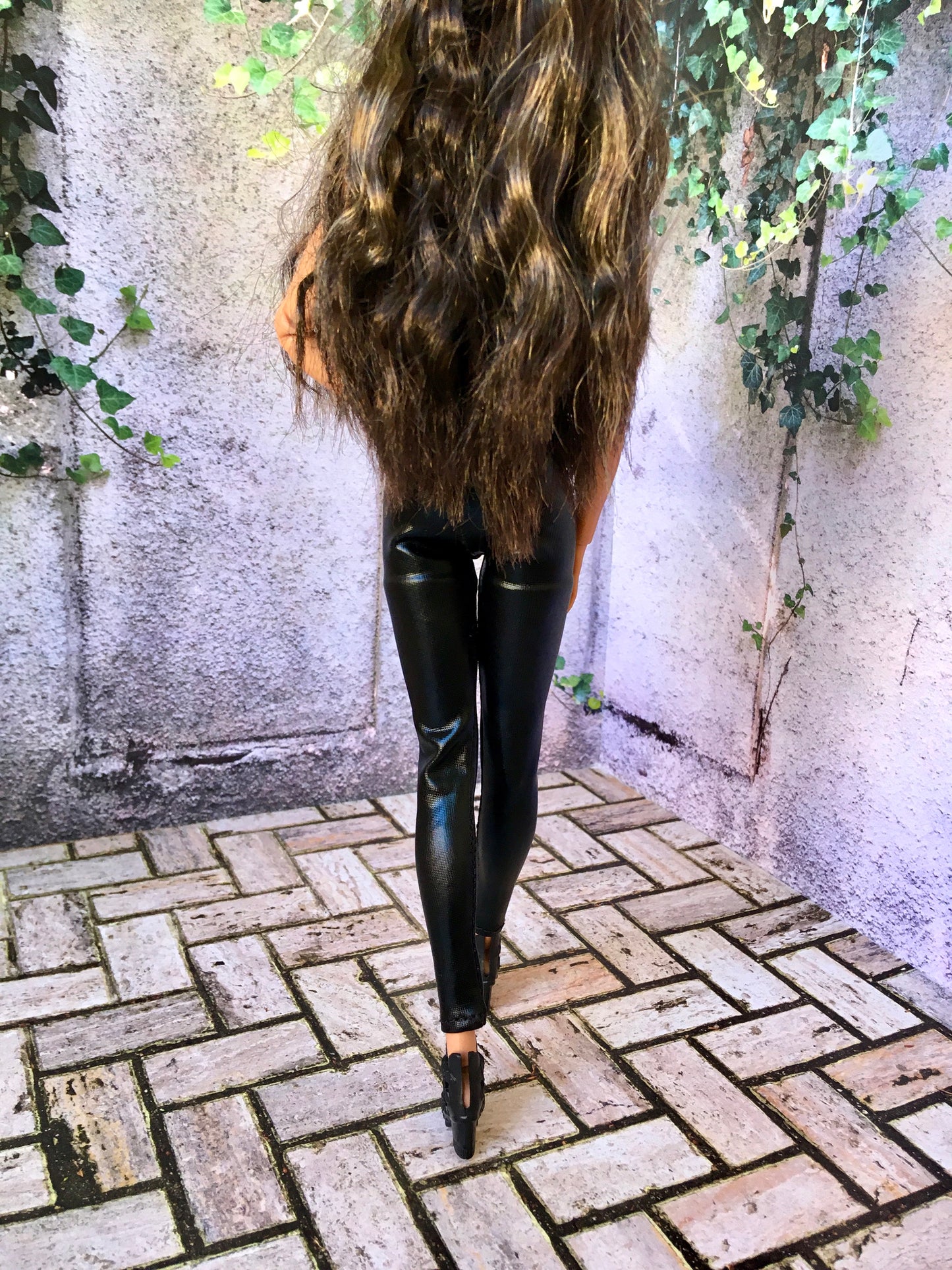 BQ-VIPER – Faux Leather Leggings for 11.5" 1/6 Scale Fashion Dolls - www.bouutique.com