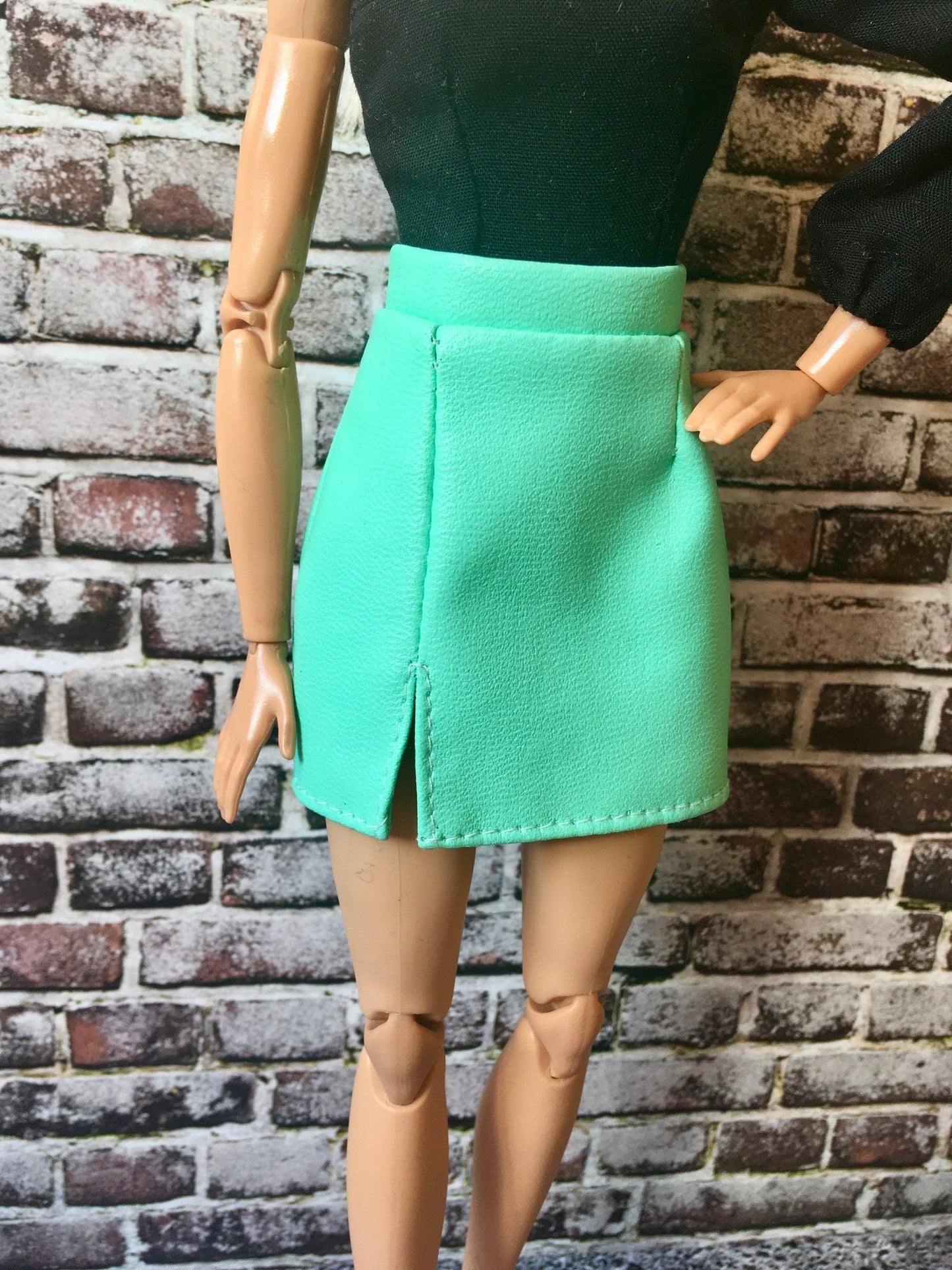 Shore Faux Leather Front Split Skirt for Doll 1/6-scale, 11.5 Inch