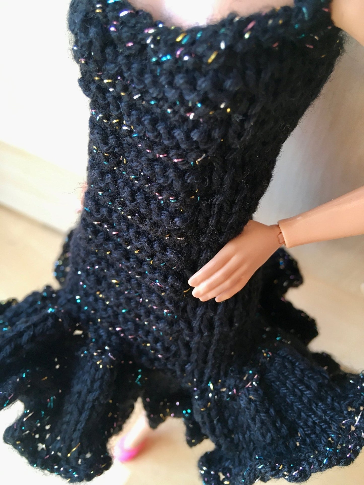 Charm Knit Black Ruffle Dress for Doll 1/6-scale, 11.5 Inch