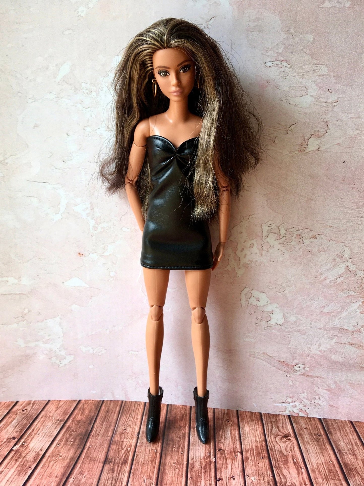 Onyx Faux Leather Tube Bandeau Dress for Doll 1/6-scale, 11.5 Inch