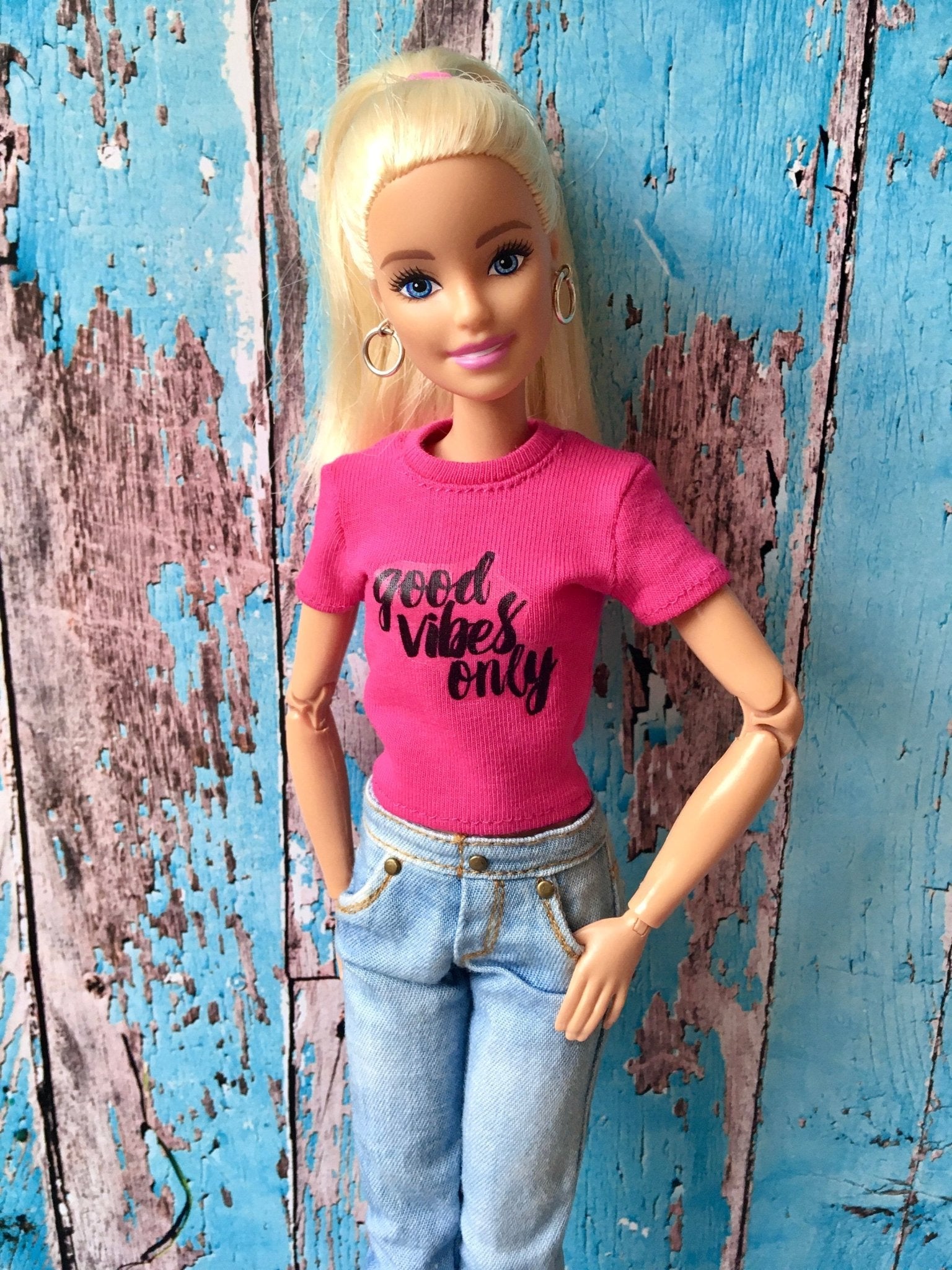 Vital Printed T-shirt with "good vibes only" Design for Doll 1/6-scale, 11.5 Inch