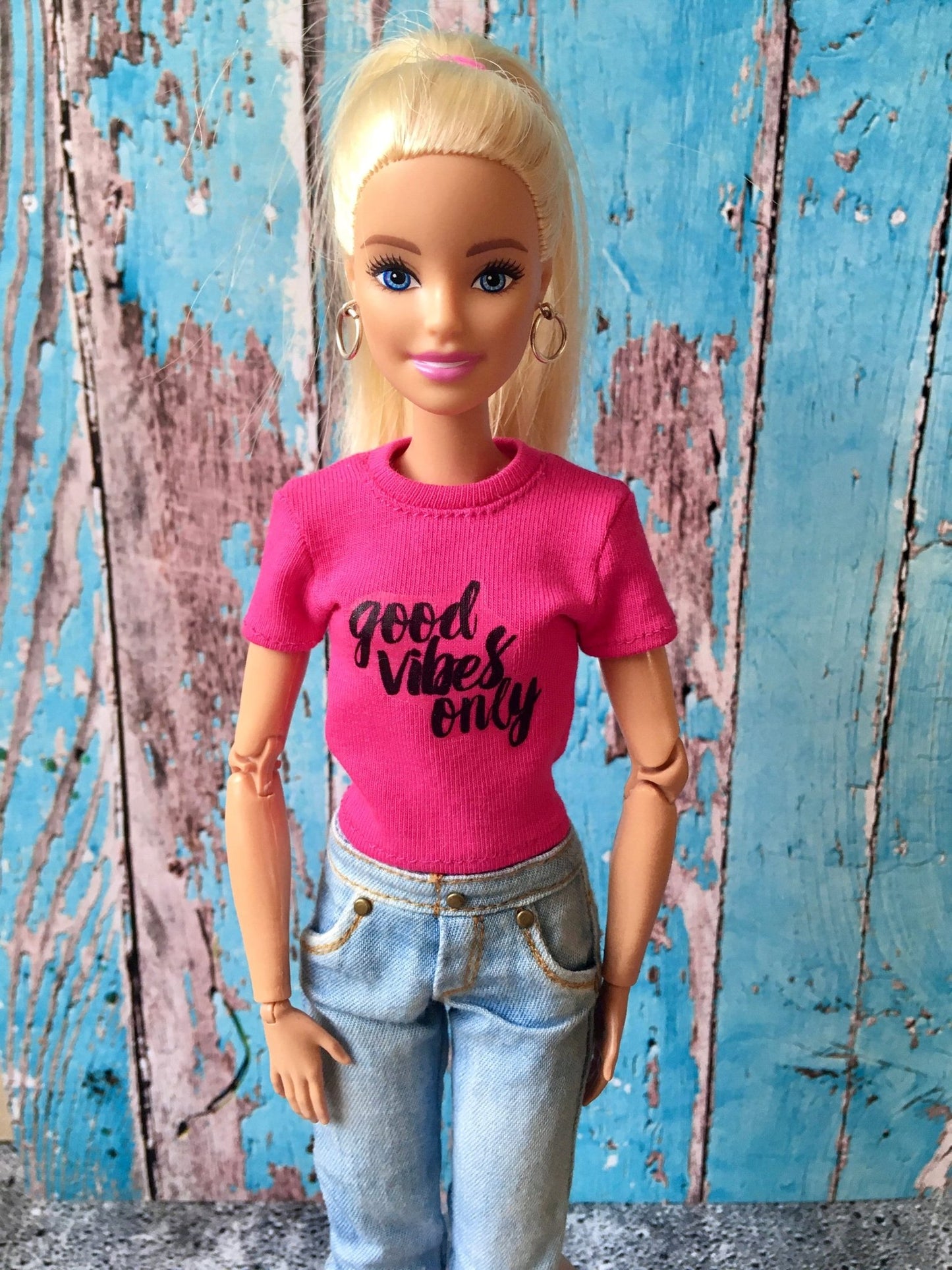Vital Printed T-shirt with "good vibes only" Design for Doll 1/6-scale, 11.5 Inch