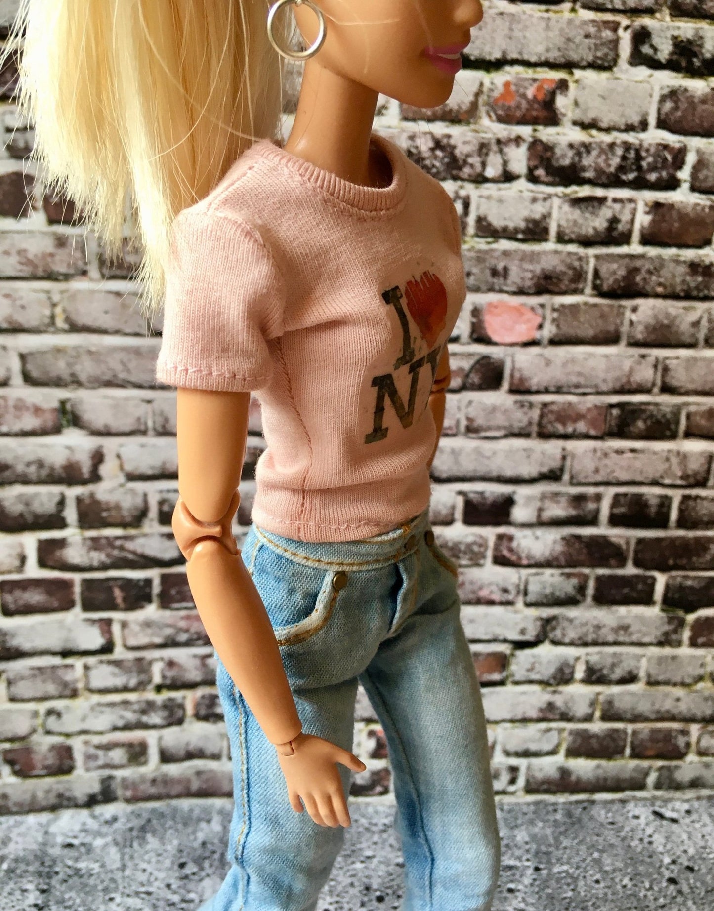 Vital Print T-shirt with "I Love NY" Design for Doll 1/6-scale, 11.5 Inch