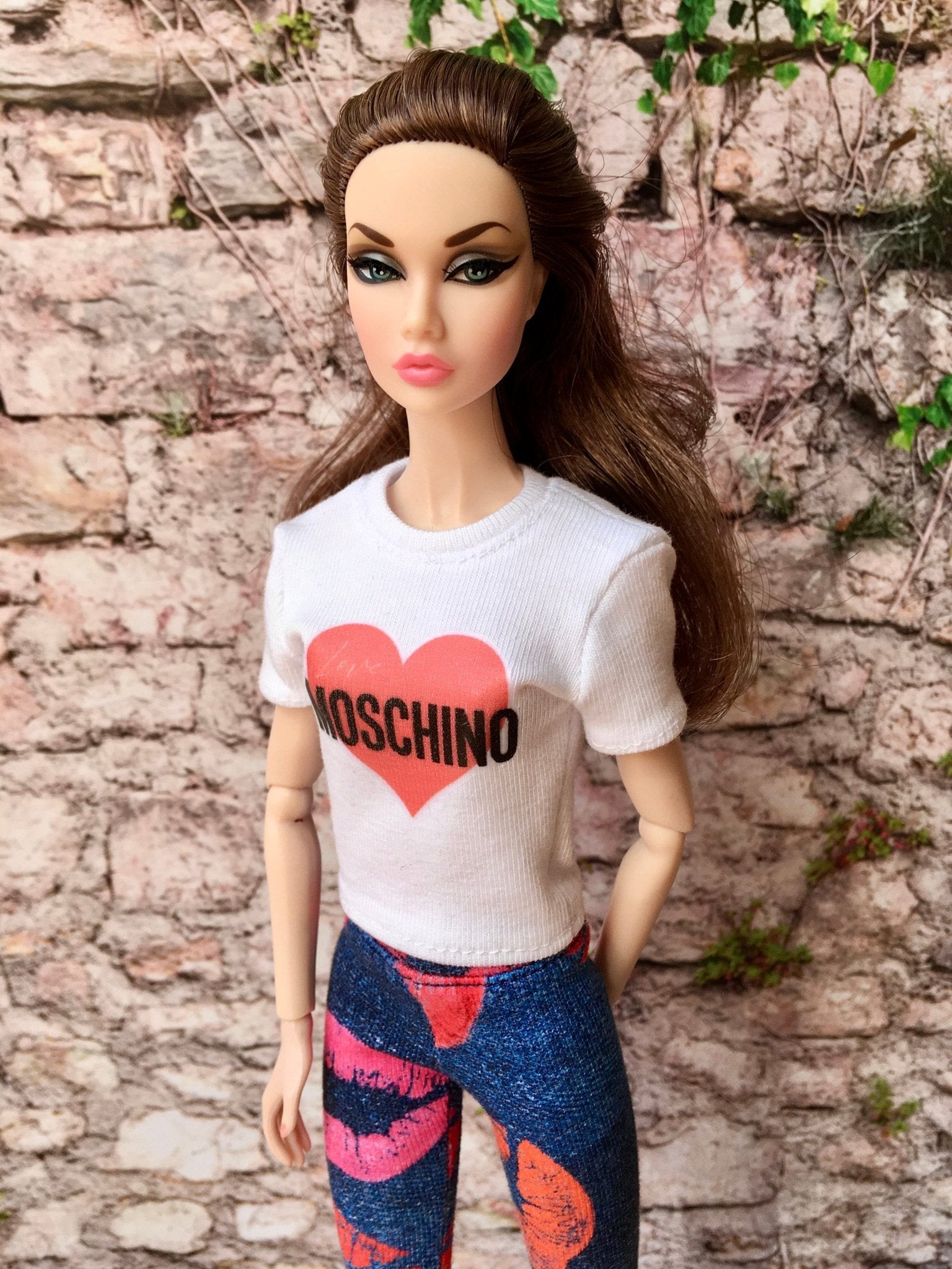 Vital Print T-shirt "Love" Design for Poppy Parker Doll